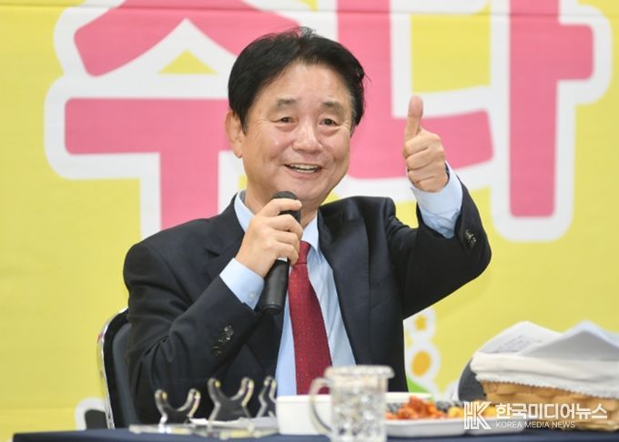 화천군 드림 스타트 아동복지기관협의체 회의가 25일 드림 스타트 회의실에서 복지기관 관계자들이 참석한 가운데 열렸다