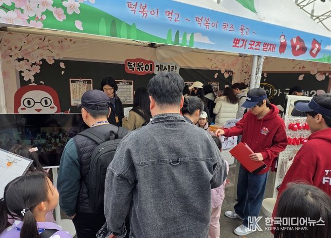 이월드 내 떡볶이 페스티벌 팝업존, 회차별 이벤트마다 선착순 마감 행렬