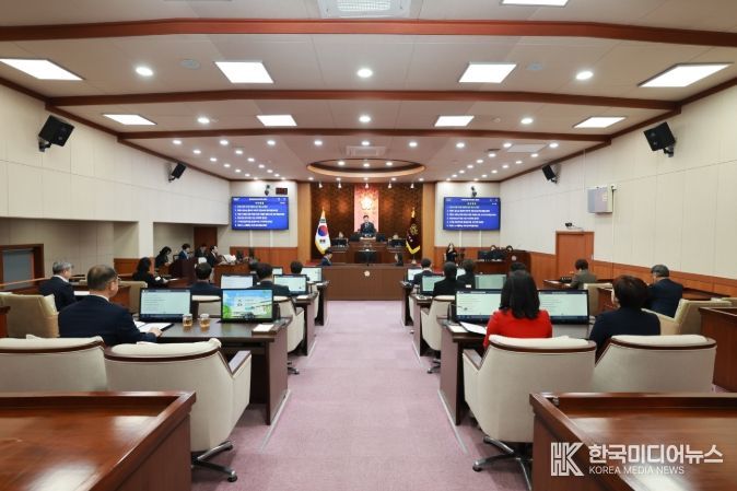 제천시의회 본회의 전경