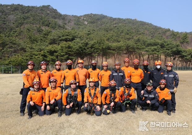 홍성소방서, 봄철 산악사고 대비 특별구조훈련 실시