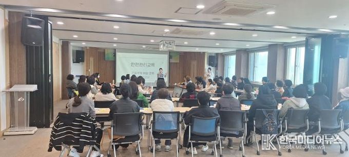 완주군, 아이돌보미 집담회 통해 돌봄 전문성 강화