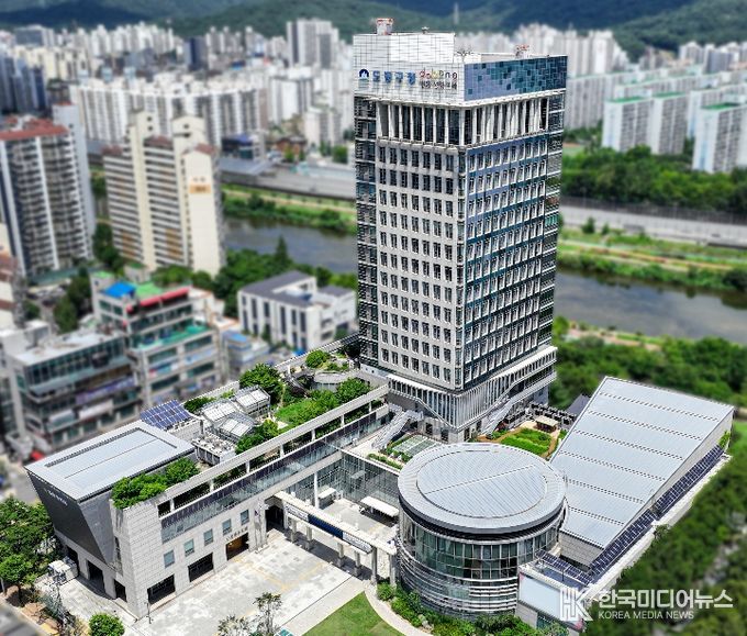 도봉구청사 외경